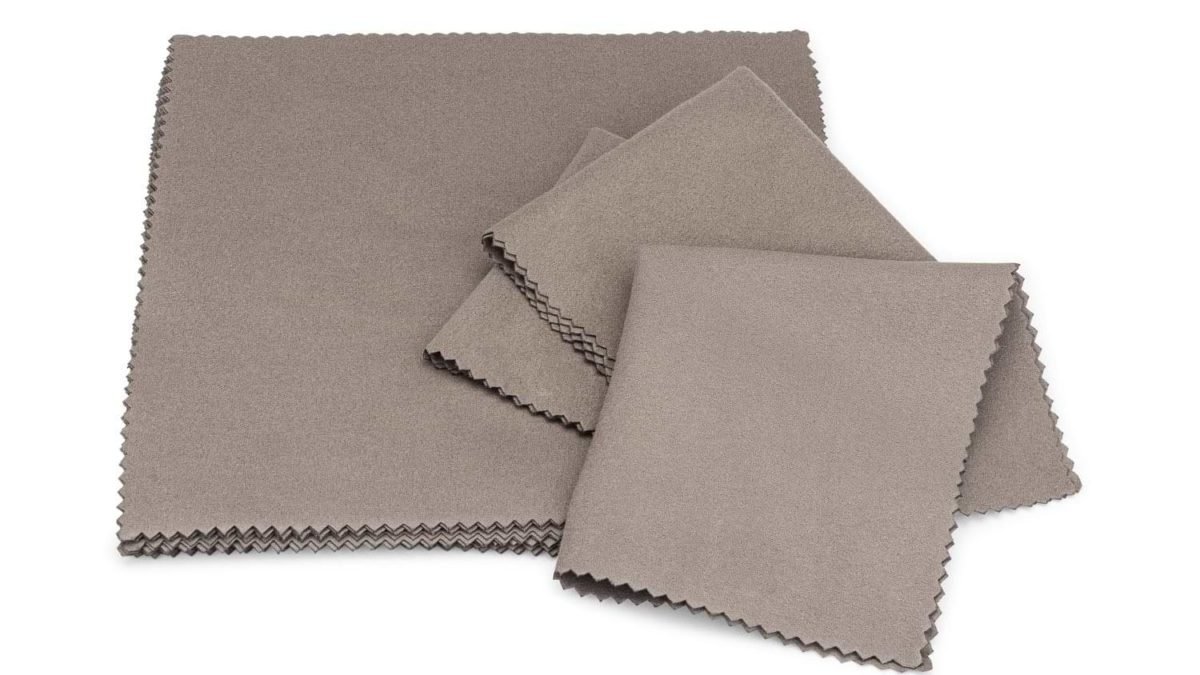 The Mr.Cleaner For Your Glasses: Microfiber Cloth