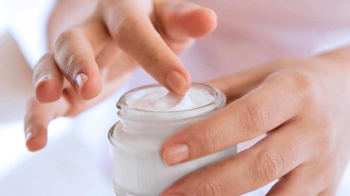 Top Ways how Skin Whitening Cream can be Beneficial for your skin