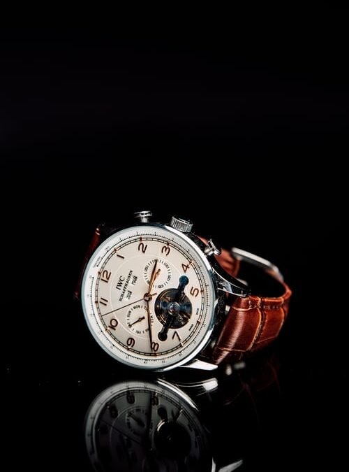 6 Best Girard-Perregaux Laureato Watches Under 15,000 USD
