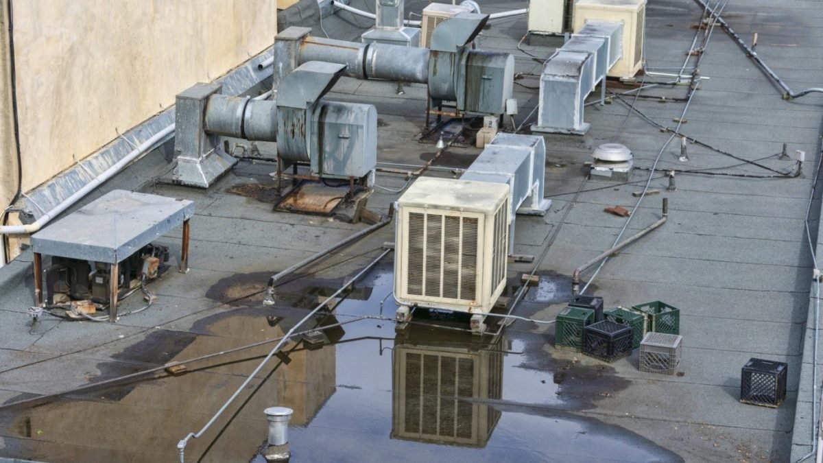 3 Key Tips to Prevent Leaky Roofs in Commercial Buildings