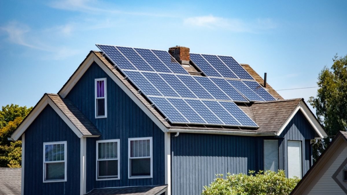 Debunking the Most Common Solar Power Energy Myths That Exist Today