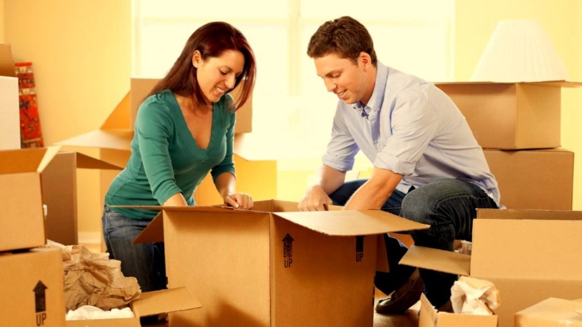 Role & Importance of Professional Packers & Movers During A Move!!